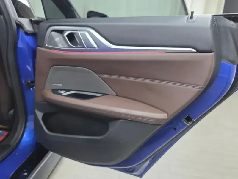 2023 BMW i4 с пробегом 64 793 км
