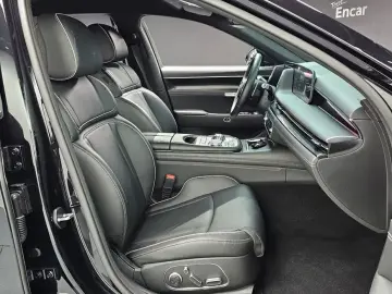 2023 Genesis G90 с пробегом 60 190 км