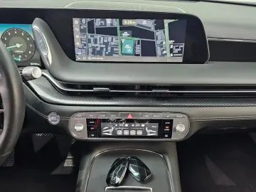 2023 Genesis G90 с пробегом 60 190 км