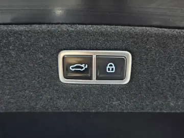 2023 Genesis G90 с пробегом 60 190 км