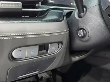 2023 Genesis G90 с пробегом 60 190 км
