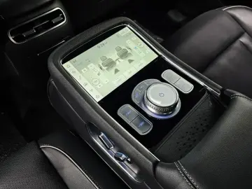 2023 Genesis G90 с пробегом 60 190 км