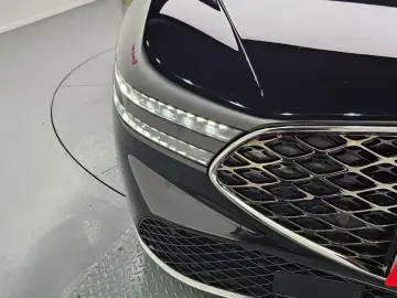 2023 Genesis G90 с пробегом 60 190 км