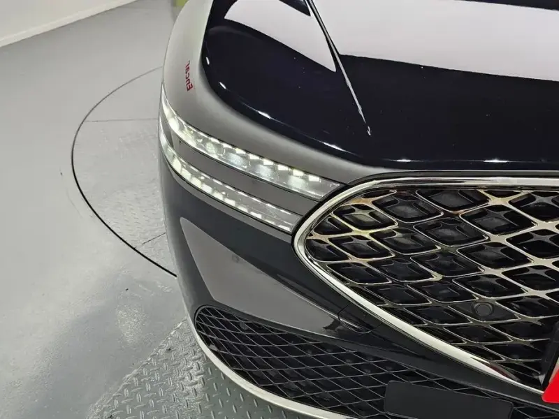 2023 Genesis G90 с пробегом 60 190 км