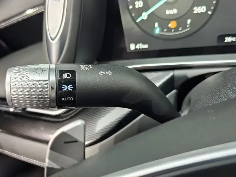 2023 Genesis G90 с пробегом 60 190 км