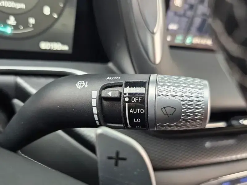 2023 Genesis G90 с пробегом 60 190 км