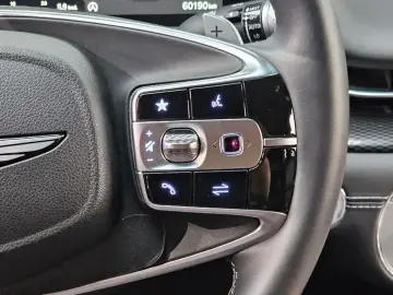 2023 Genesis G90 с пробегом 60 190 км