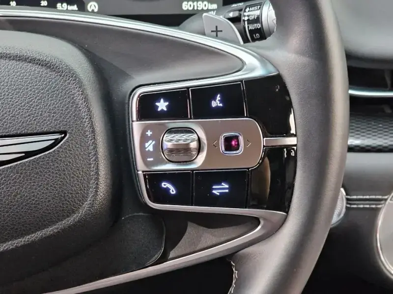 2023 Genesis G90 с пробегом 60 190 км