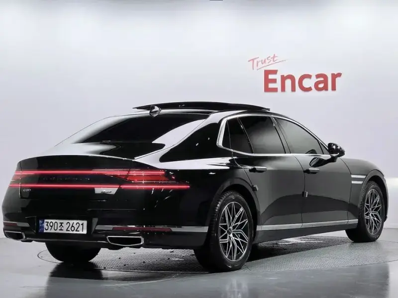 2023 Genesis G90 с пробегом 34 088 км