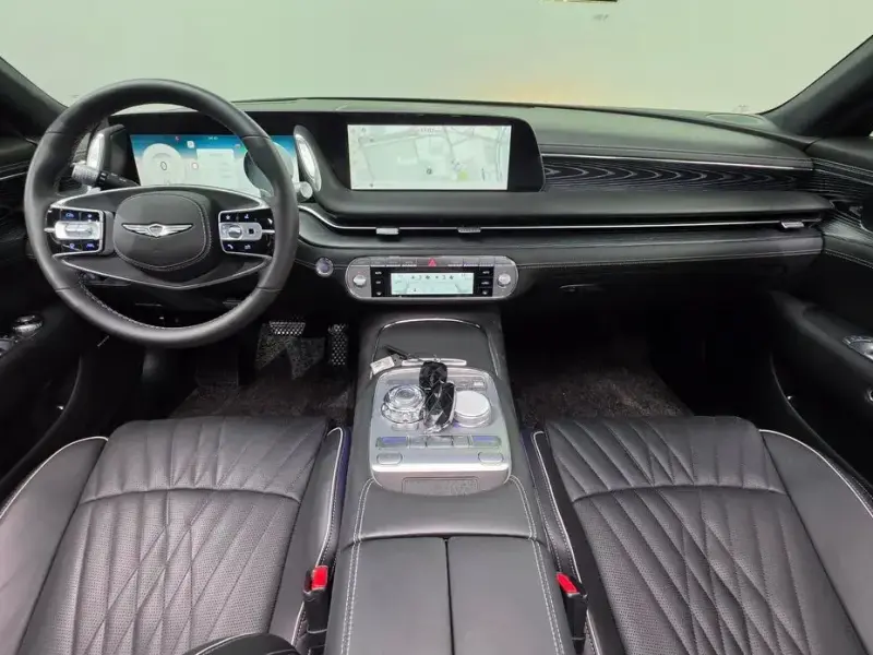 2023 Genesis G90 с пробегом 34 088 км