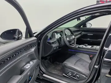 2023 Genesis G90 с пробегом 34 088 км