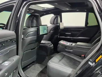 2023 Genesis G90 с пробегом 34 088 км