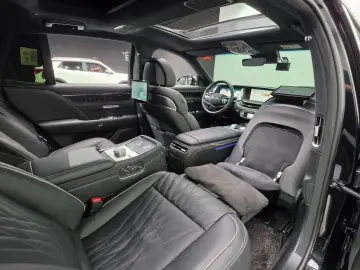 2023 Genesis G90 с пробегом 34 088 км