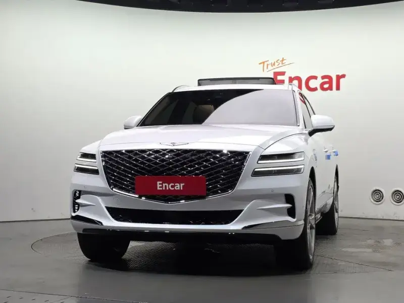 2023 Genesis GV80 с пробегом 31 040 км