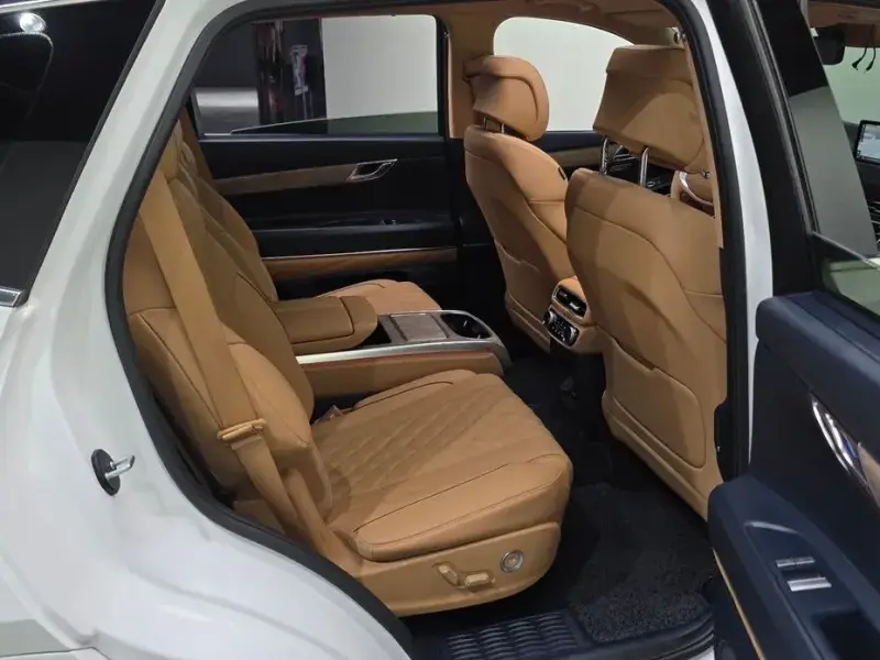 2023 Genesis GV80 с пробегом 31 040 км