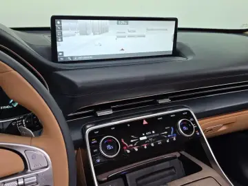 2023 Genesis GV80 с пробегом 31 040 км
