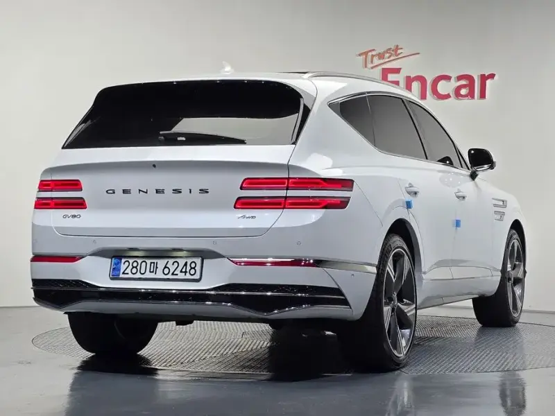 2023 Genesis GV80 с пробегом 40 431 км
