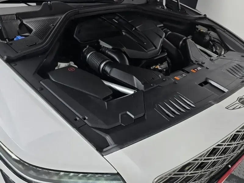 2023 Genesis GV80 с пробегом 40 431 км