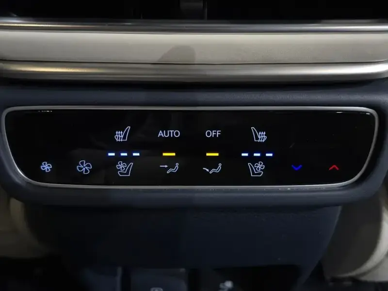 2023 Genesis GV80 с пробегом 40 431 км
