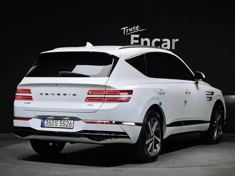 2023 Genesis GV80 с пробегом 34 152 км