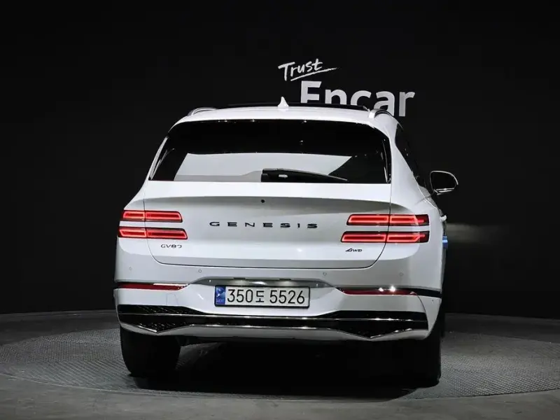 2023 Genesis GV80 с пробегом 34 152 км