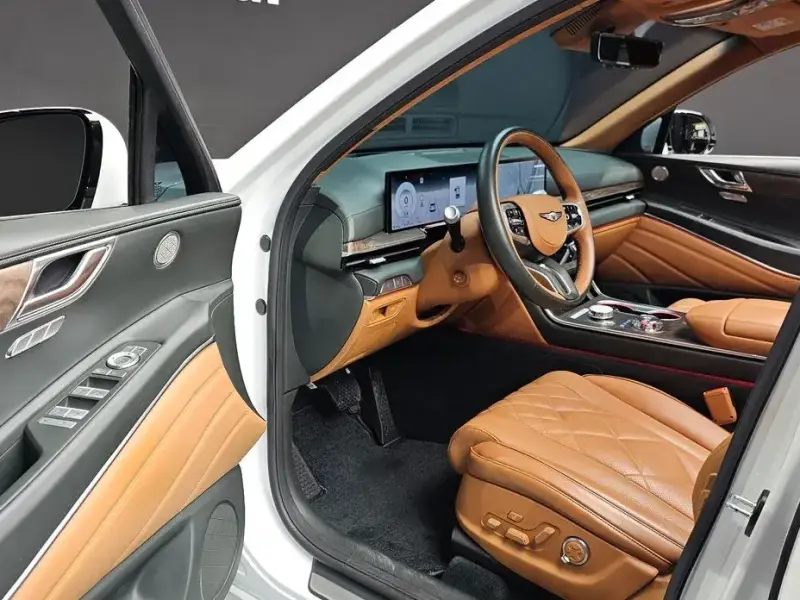 2023 Genesis GV80 с пробегом 34 152 км