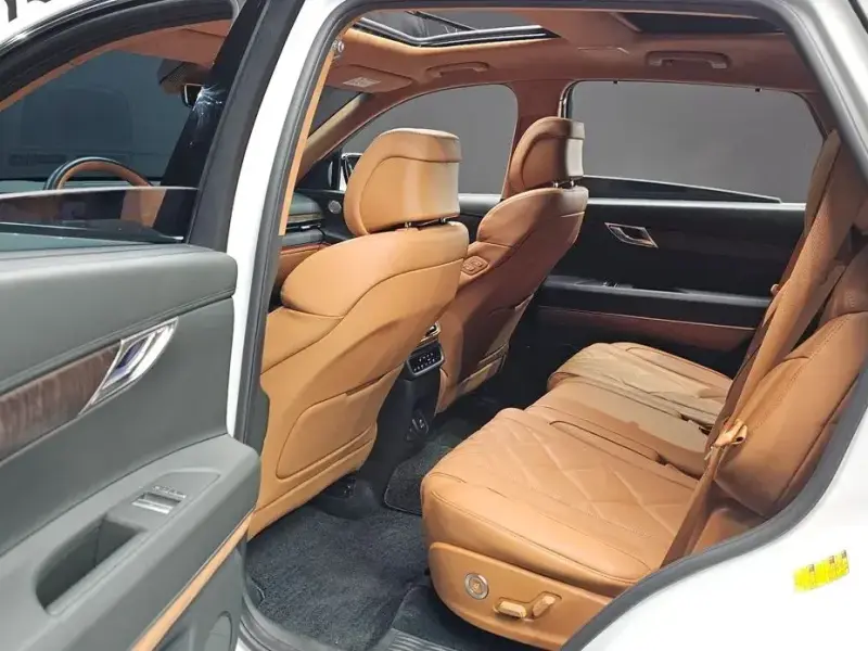 2023 Genesis GV80 с пробегом 34 152 км