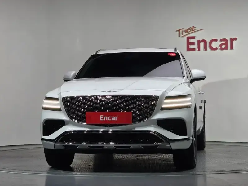 2023 Genesis GV80 с пробегом 24 517 км