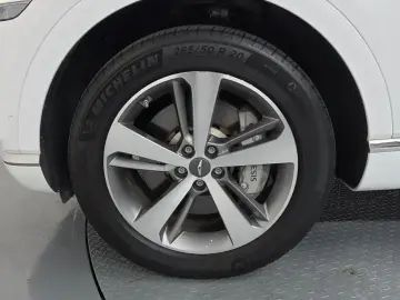 2023 Genesis GV80 с пробегом 40 956 км
