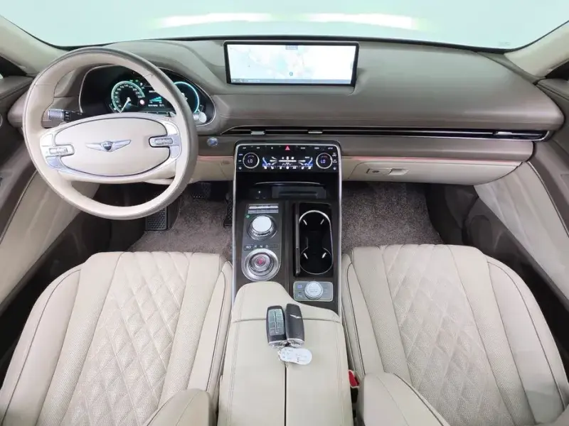 2023 Genesis GV80 с пробегом 40 956 км