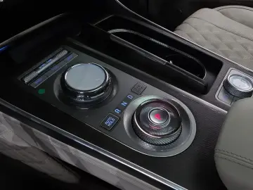 2023 Genesis GV80 с пробегом 40 956 км