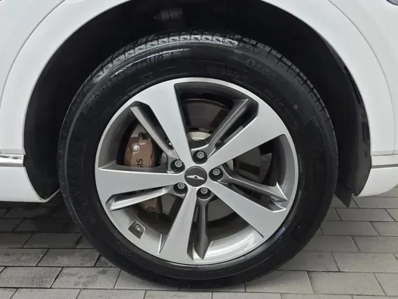 2023 Genesis GV80 с пробегом 59 033 км