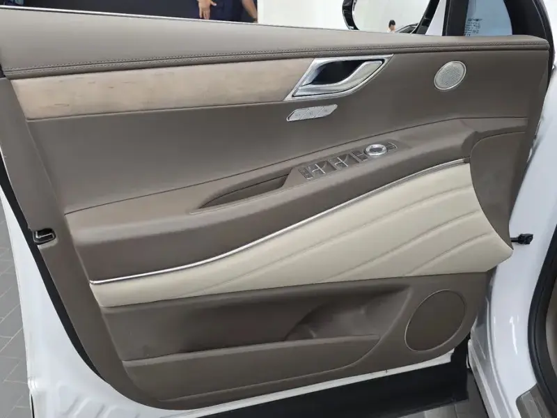 2023 Genesis GV80 с пробегом 59 033 км