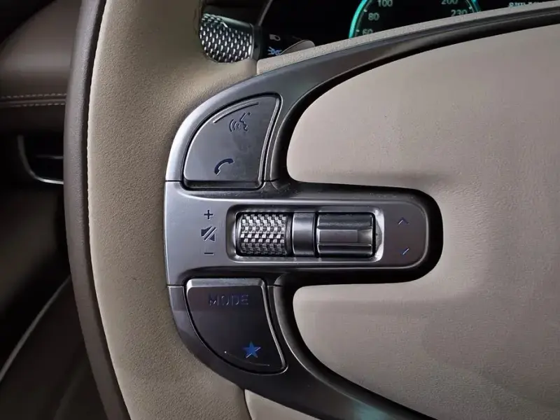 2023 Genesis GV80 с пробегом 40 956 км