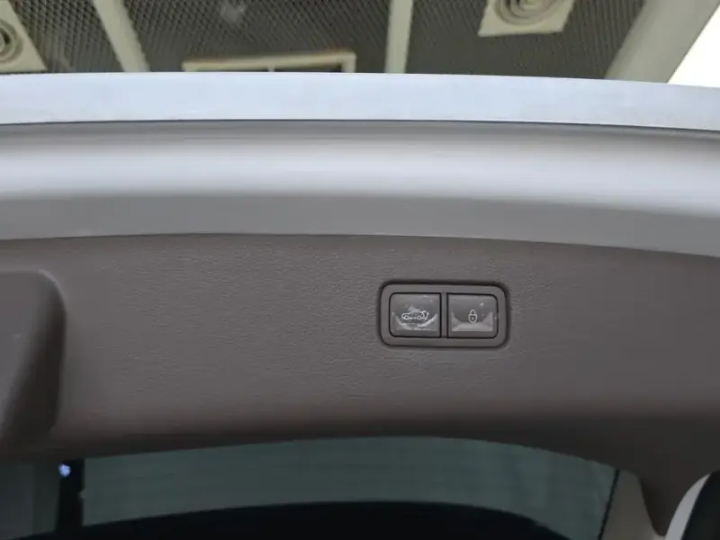 2023 Genesis GV80 с пробегом 59 033 км
