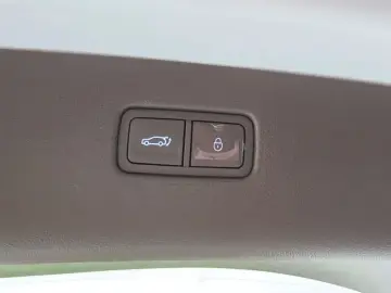 2023 Genesis GV80 с пробегом 40 956 км