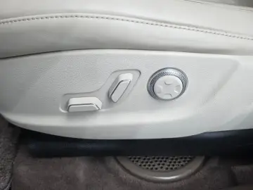 2023 Genesis GV80 с пробегом 40 956 км