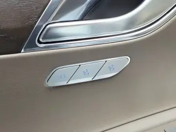 2023 Genesis GV80 с пробегом 40 956 км