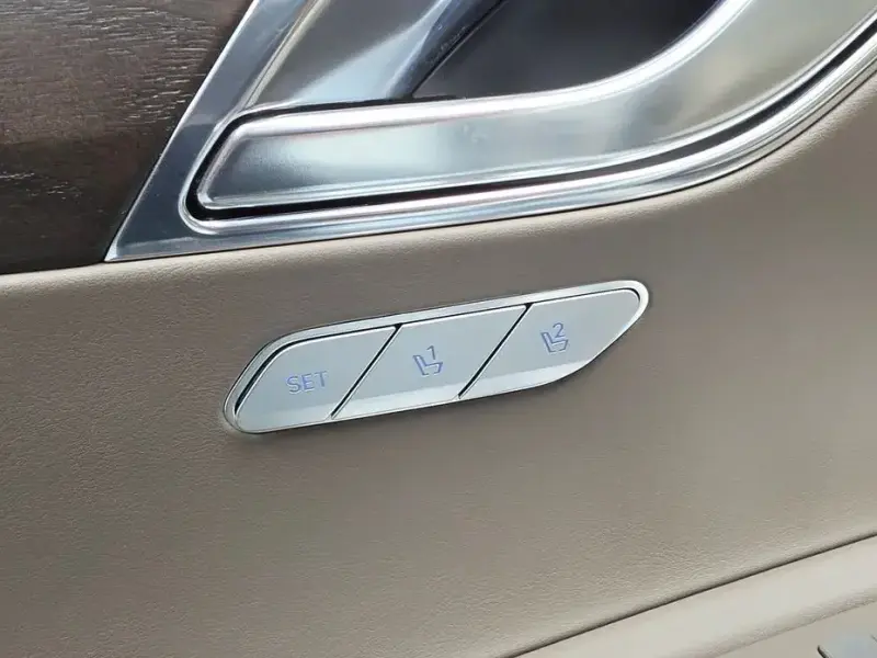 2023 Genesis GV80 с пробегом 40 956 км