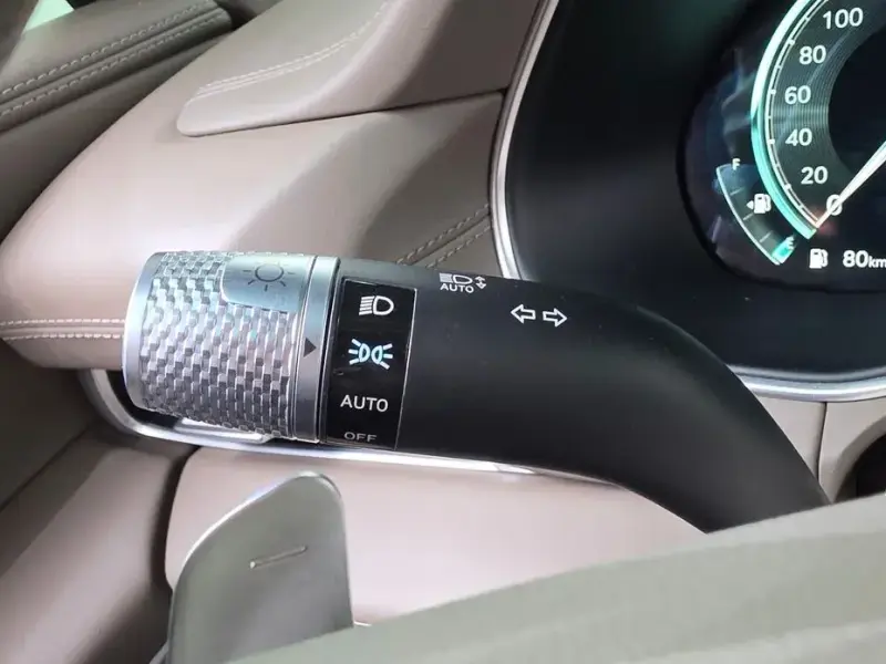 2023 Genesis GV80 с пробегом 40 956 км