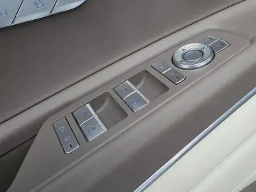 2023 Genesis GV80 с пробегом 40 956 км