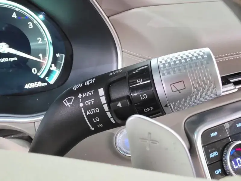 2023 Genesis GV80 с пробегом 40 956 км
