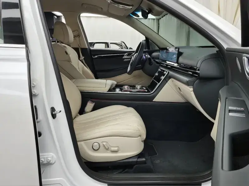 2023 Genesis GV80 с пробегом 53 799 км