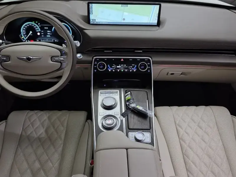 2023 Genesis GV80 с пробегом 77 339 км