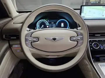 2023 Genesis GV80 с пробегом 77 339 км