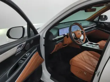 2023 Genesis GV80 с пробегом 45 638 км