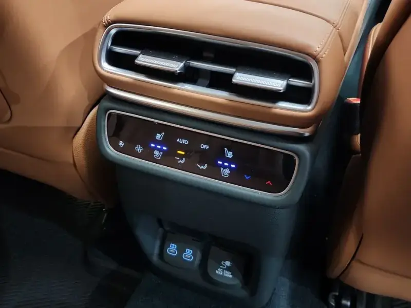 2023 Genesis GV80 с пробегом 45 638 км