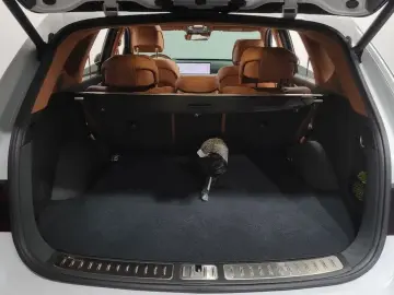 2023 Genesis GV80 с пробегом 45 638 км