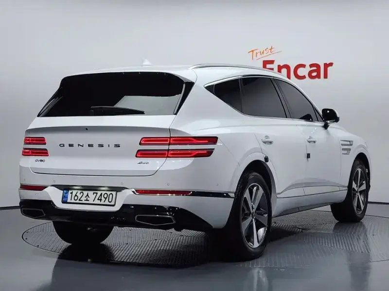 2023 Genesis GV80 с пробегом 79 371 км