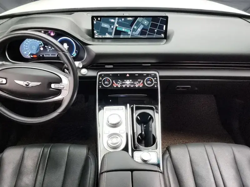 2023 Genesis GV80 с пробегом 79 371 км